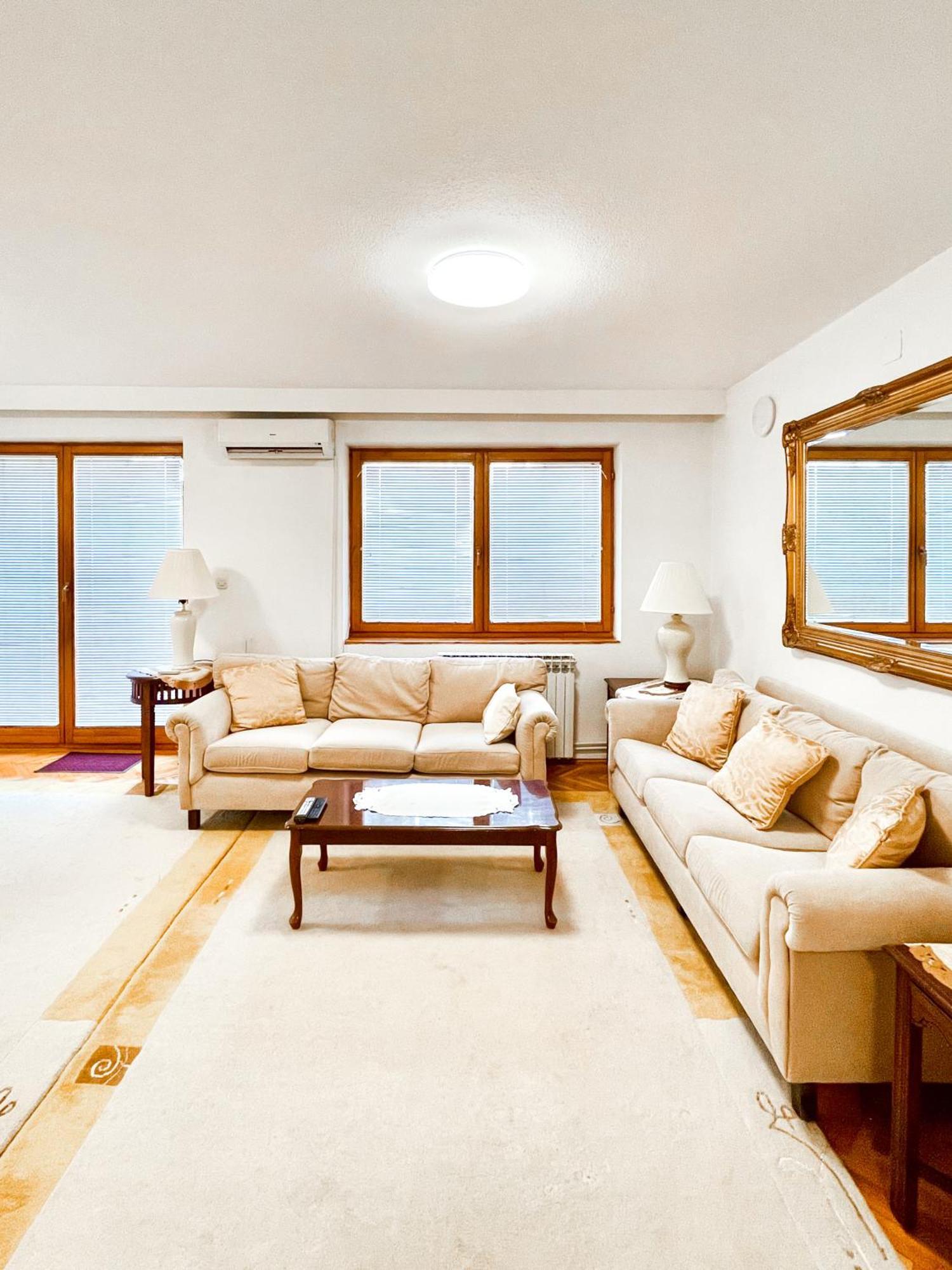 Apartment Potoklinica Deluxe