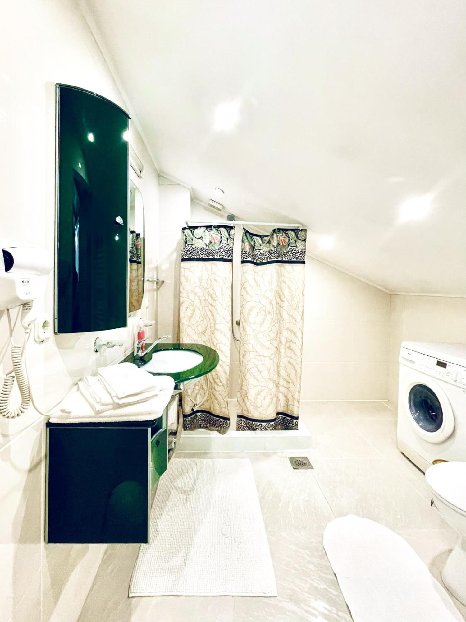 Apartment Potoklinica Deluxe Sarajevo